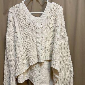 Chunky cream pink lily cropped sweater! NWOT
